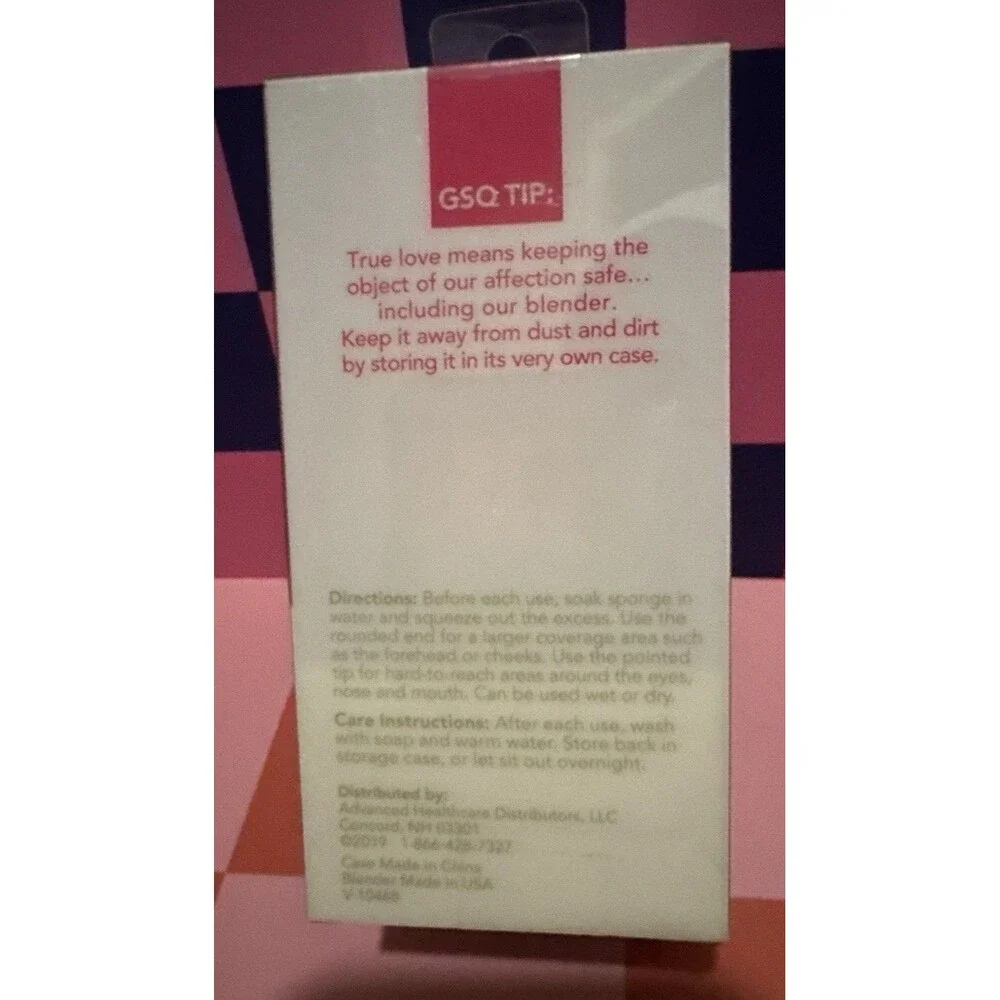 GSQ by GLAMSQUAD Glamour Pink Makeup Foundation Blender Blending Sponge + Case